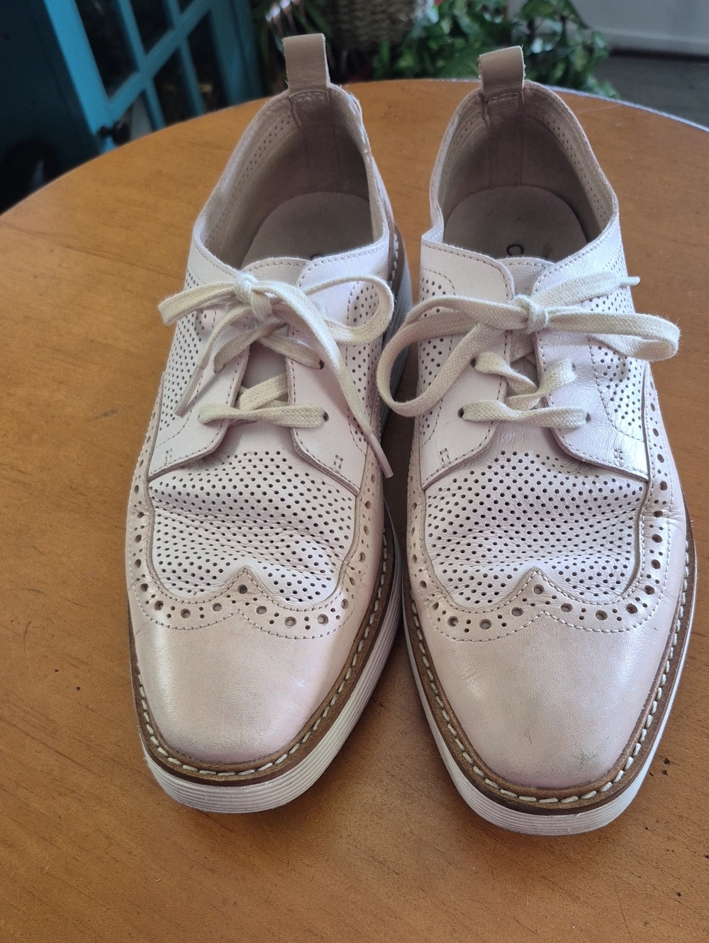 Cole Haan Women's Perforated Lace-Up Wingtip Oxfords in Light Blush Pink. Size 8